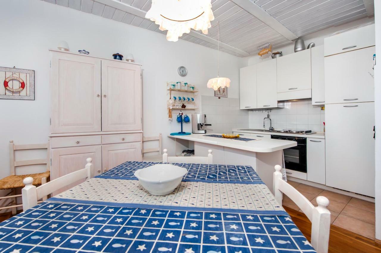 Riva Blu Sea View Apartment Ровин Екстериор снимка